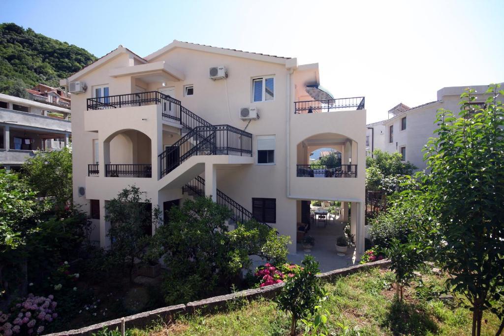 Apartments Raicevic 부드바 객실 사진